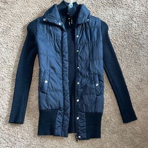 Wonena sweater jacket size large with buttons and zipper, pockets